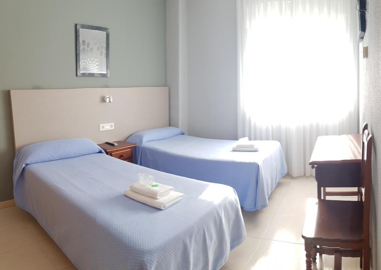 Hostal Soto La Virgen del Camino Esterno foto
