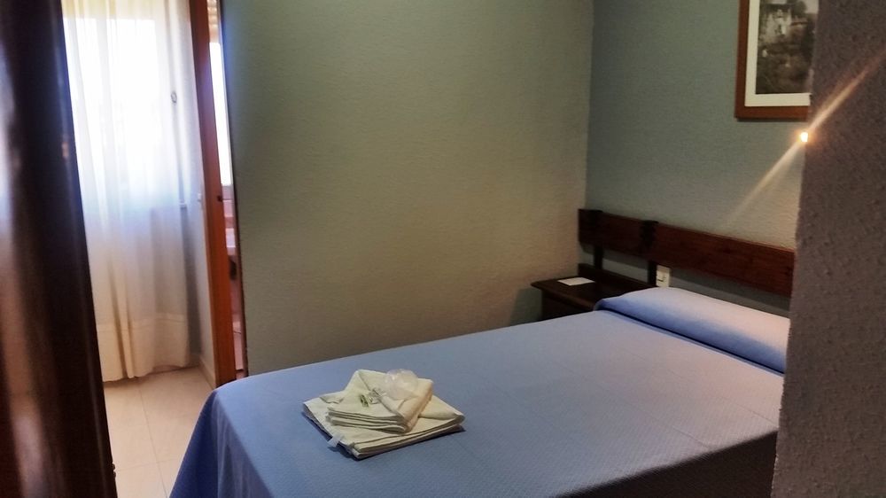 Hostal Soto La Virgen del Camino Esterno foto