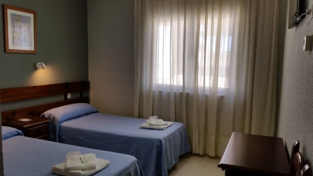 Hostal Soto La Virgen del Camino Esterno foto